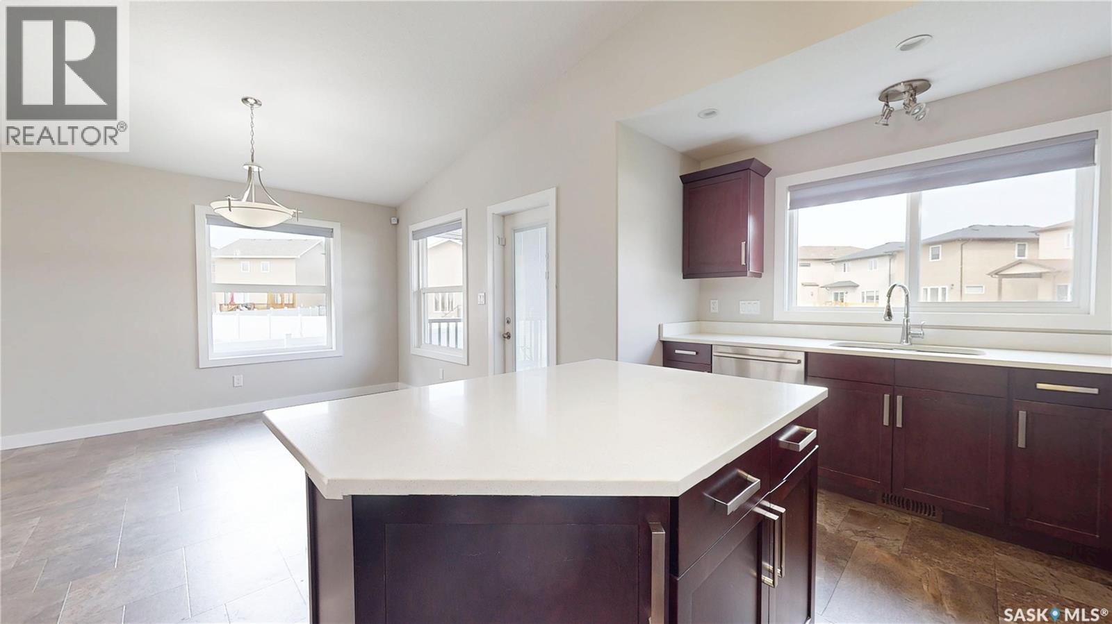 Photo 15 of 5614 Beacon Place, Regina SK