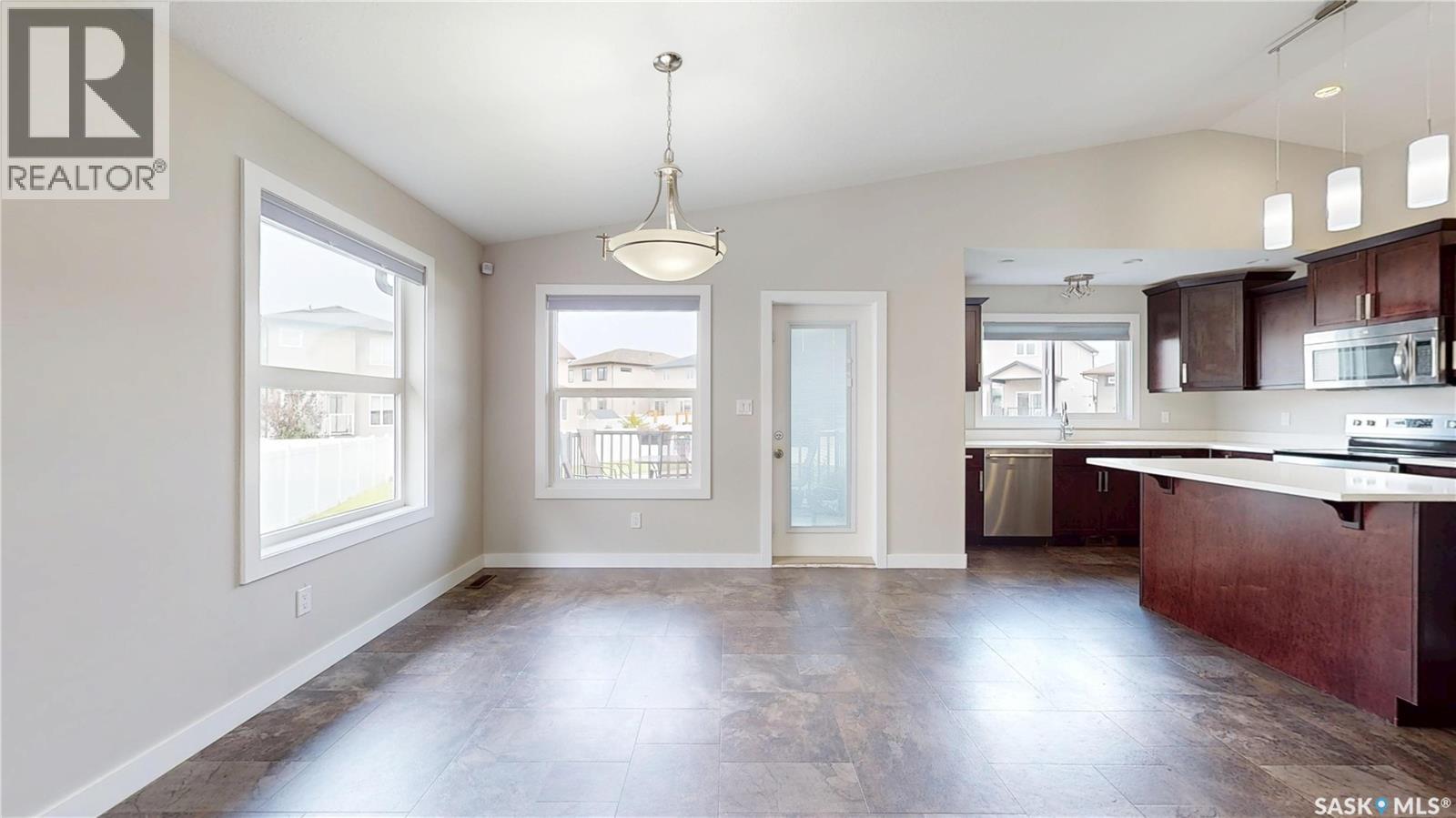 Photo 8 of 5614 Beacon Place, Regina SK