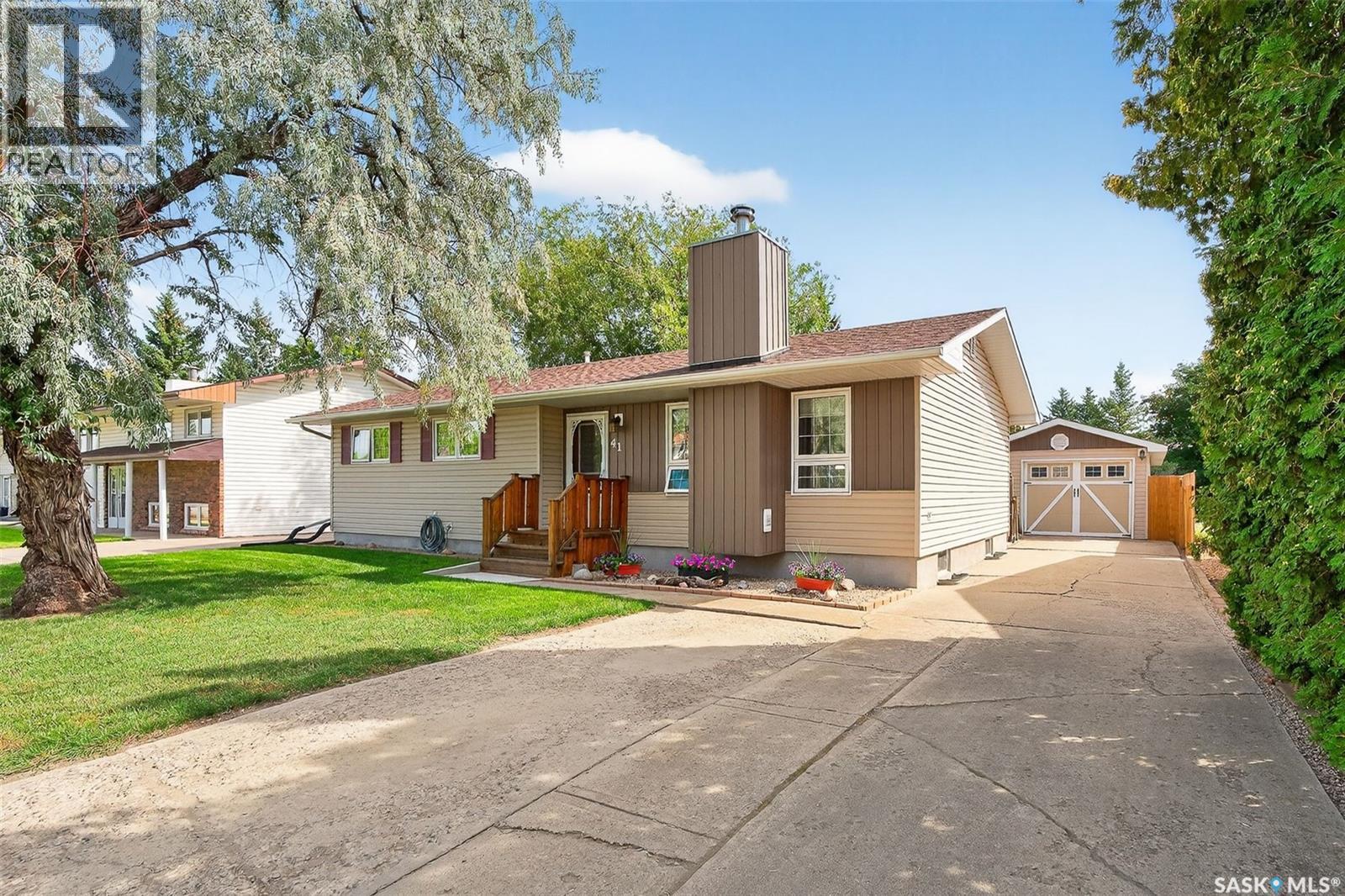 Photo 1 of 41 Blue Sage Drive, Moose Jaw SK