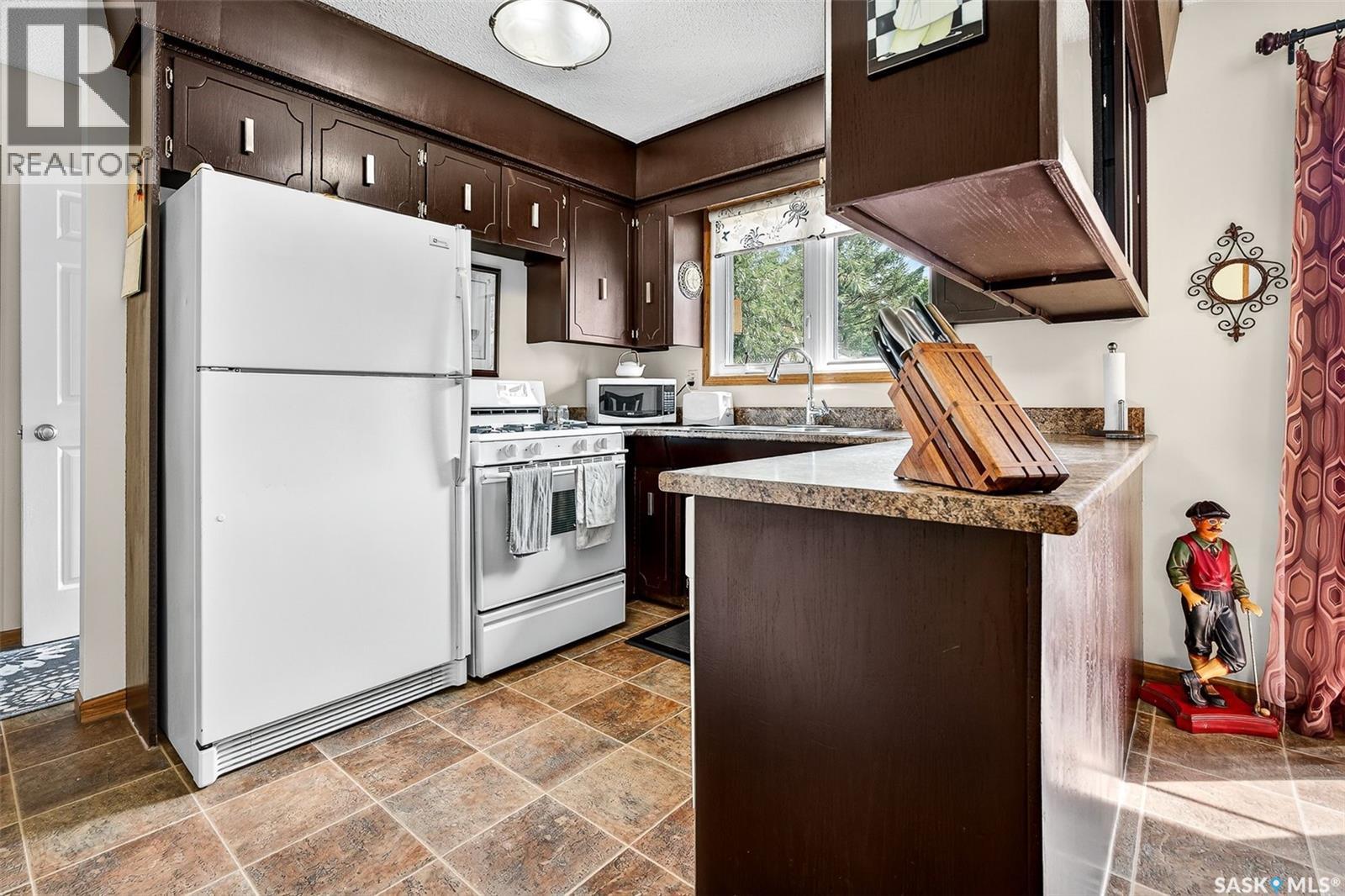 Photo 5 of 41 Blue Sage Drive, Moose Jaw SK