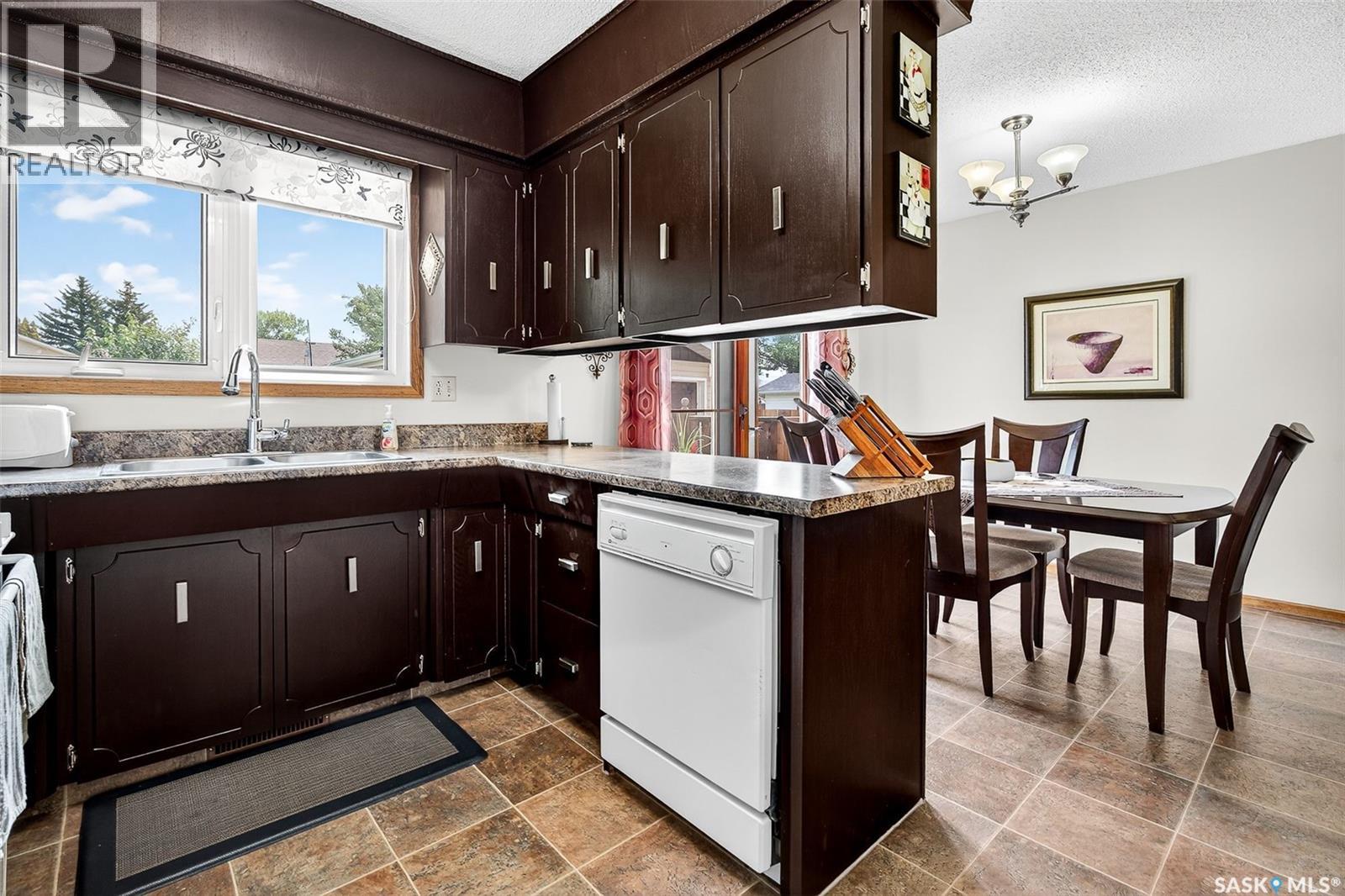 Photo 7 of 41 Blue Sage Drive, Moose Jaw SK