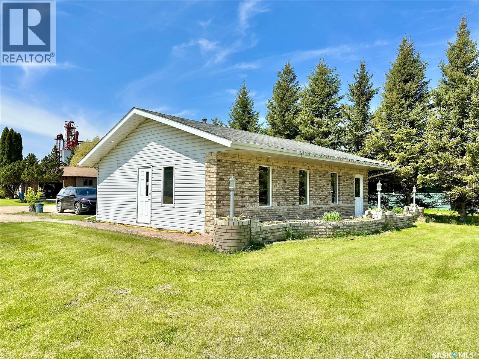 221 Highway AVENUE W — photo 14