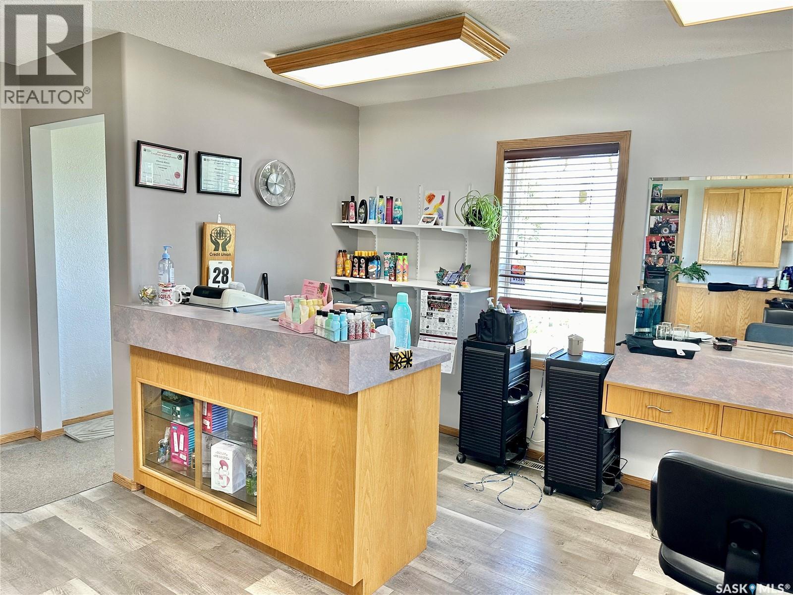 221 Highway AVENUE W - photo 2