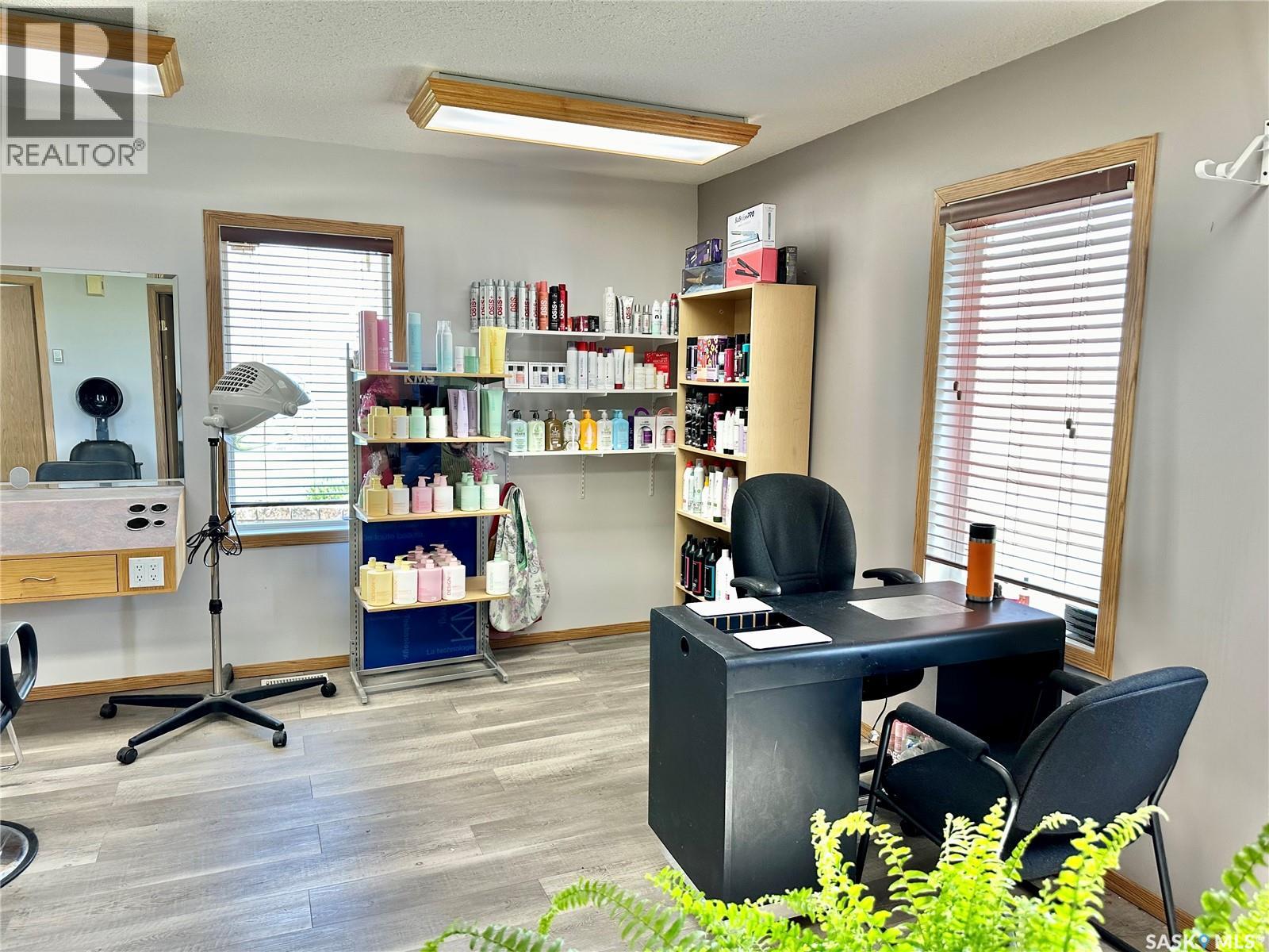 221 Highway AVENUE W - photo 4