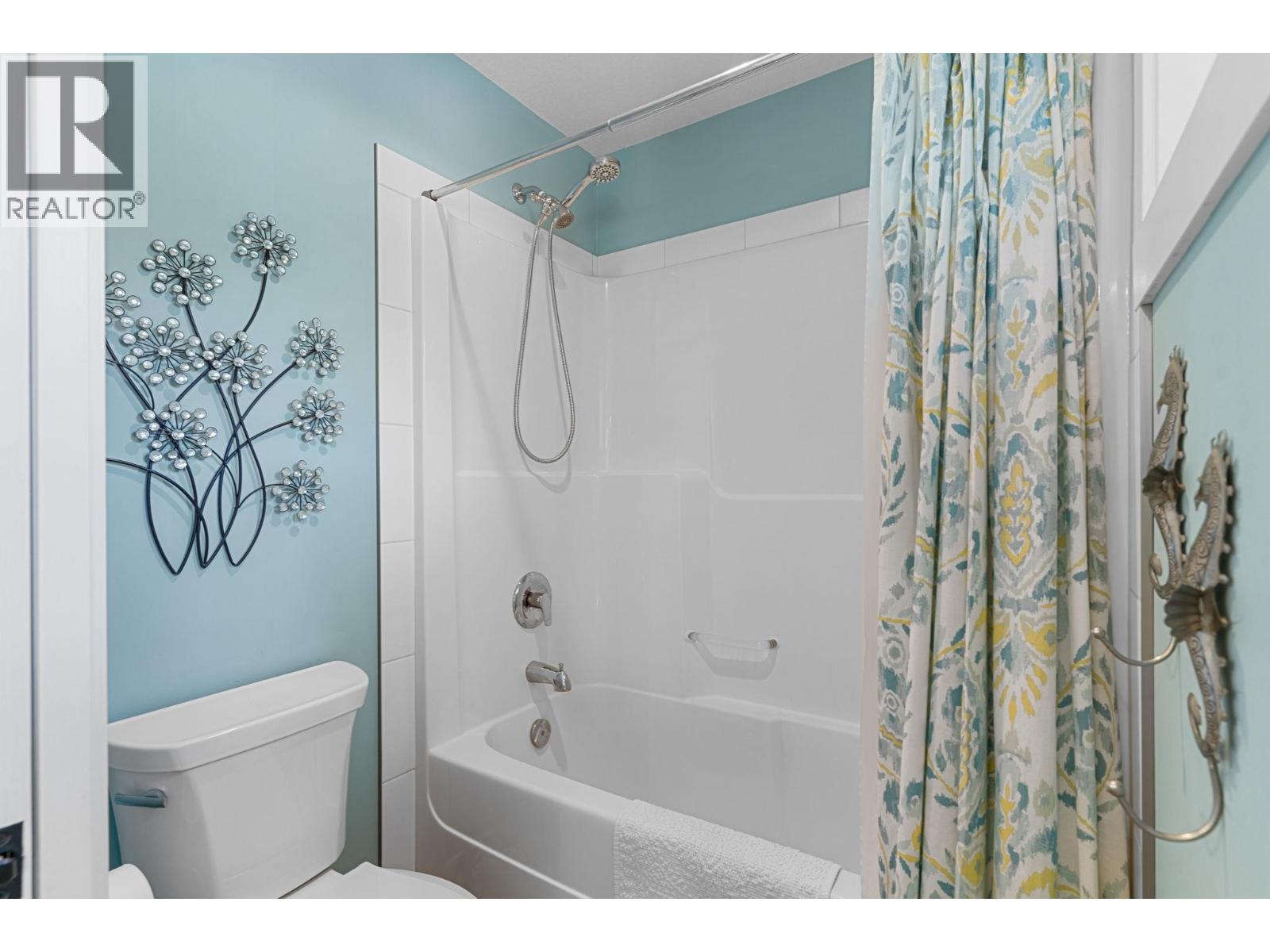  5444 South Perimeter Way, Kelowna