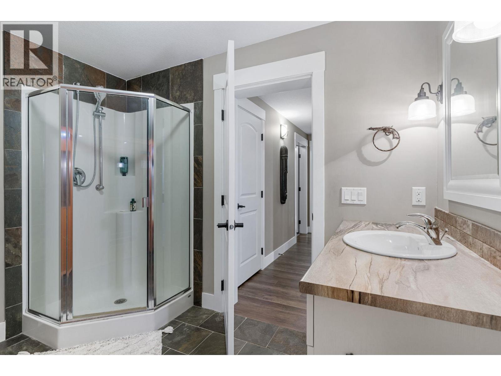  5444 South Perimeter Way, Kelowna