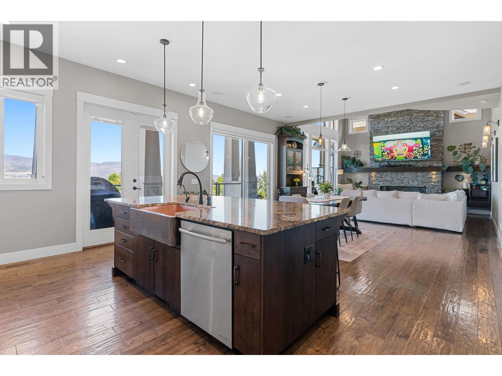  5444 South Perimeter Way, Kelowna