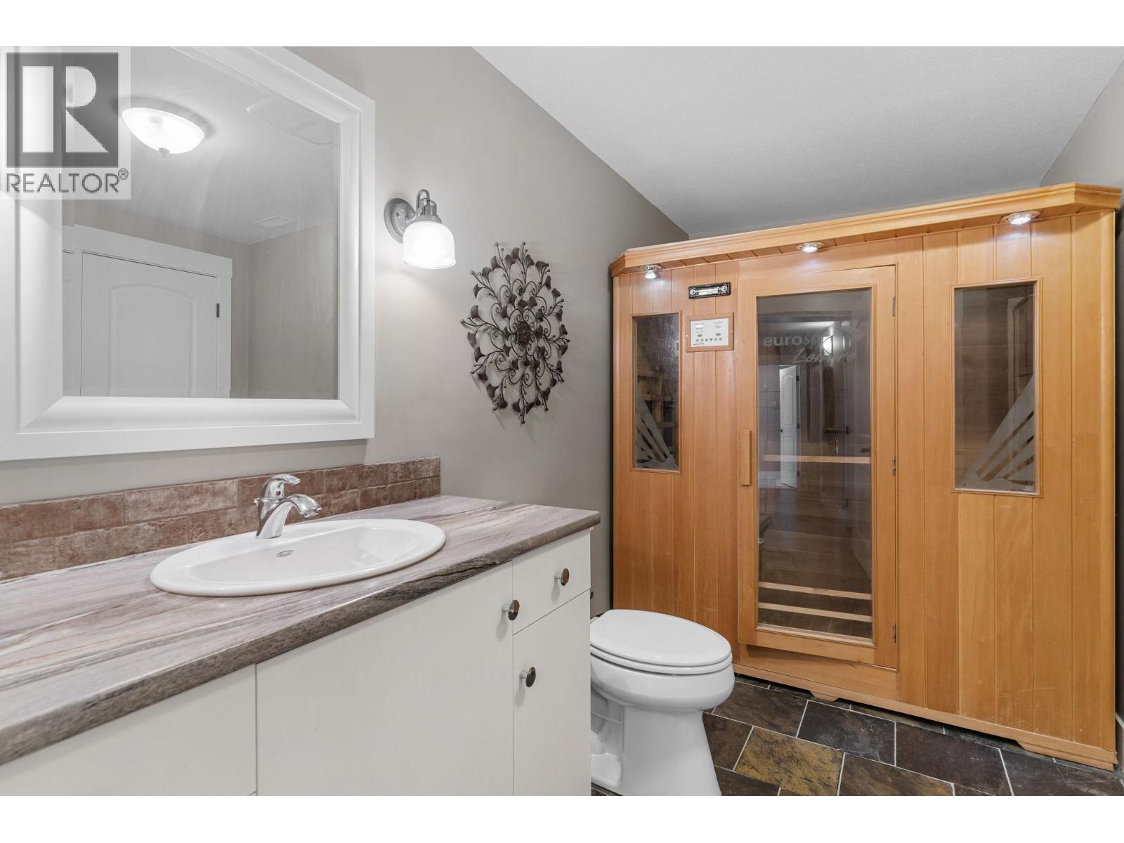  5444 South Perimeter Way, Kelowna