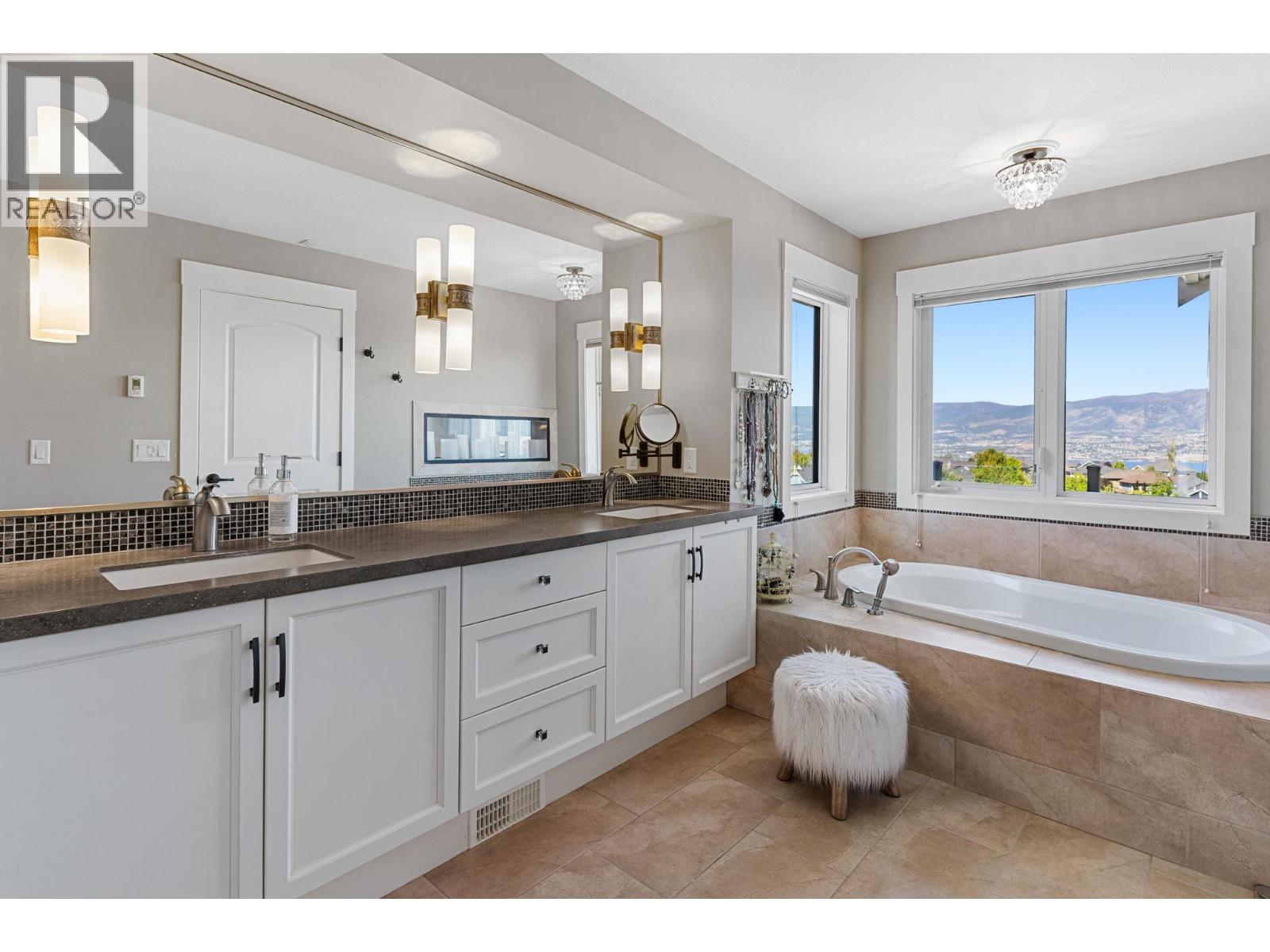  5444 South Perimeter Way, Kelowna