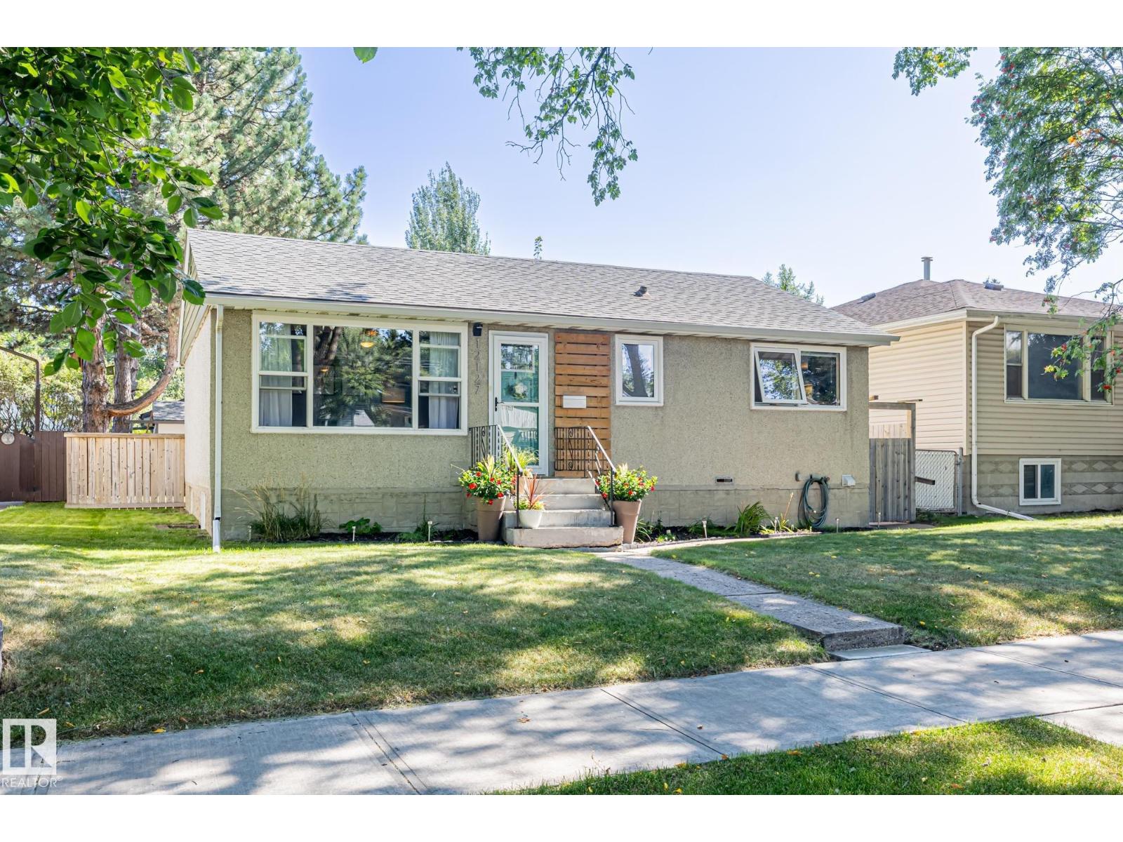 Photo 44 of 12127 61 St Nw, Edmonton AB
