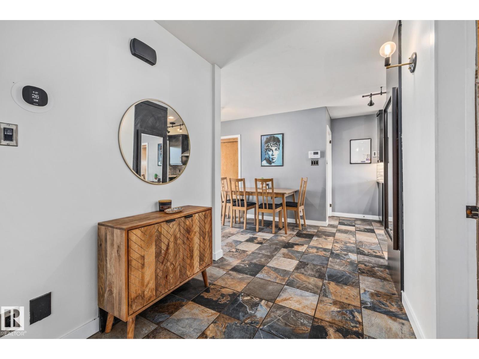 Photo 6 of 12127 61 St Nw, Edmonton AB