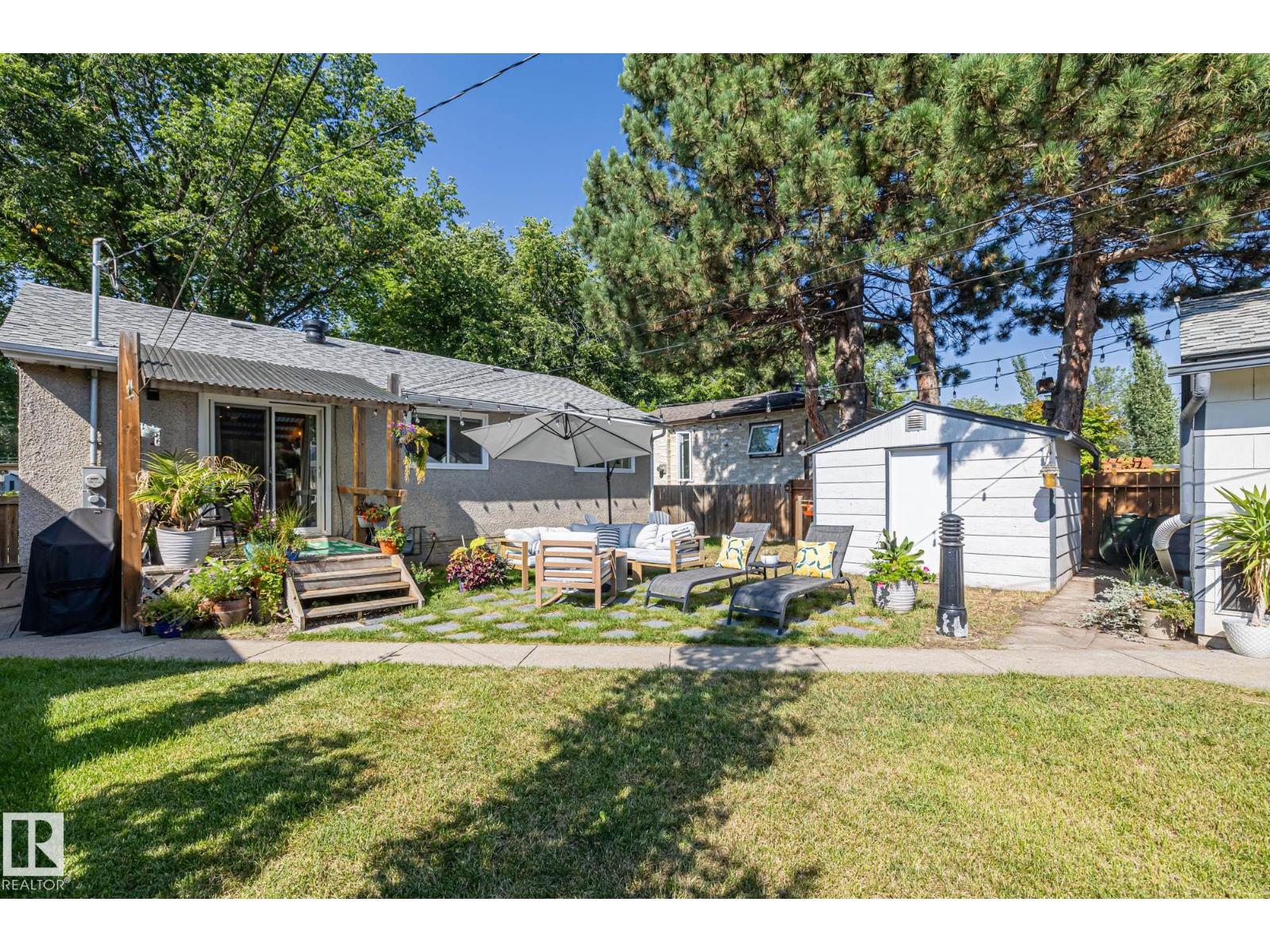 Photo 38 of 12127 61 St Nw, Edmonton AB