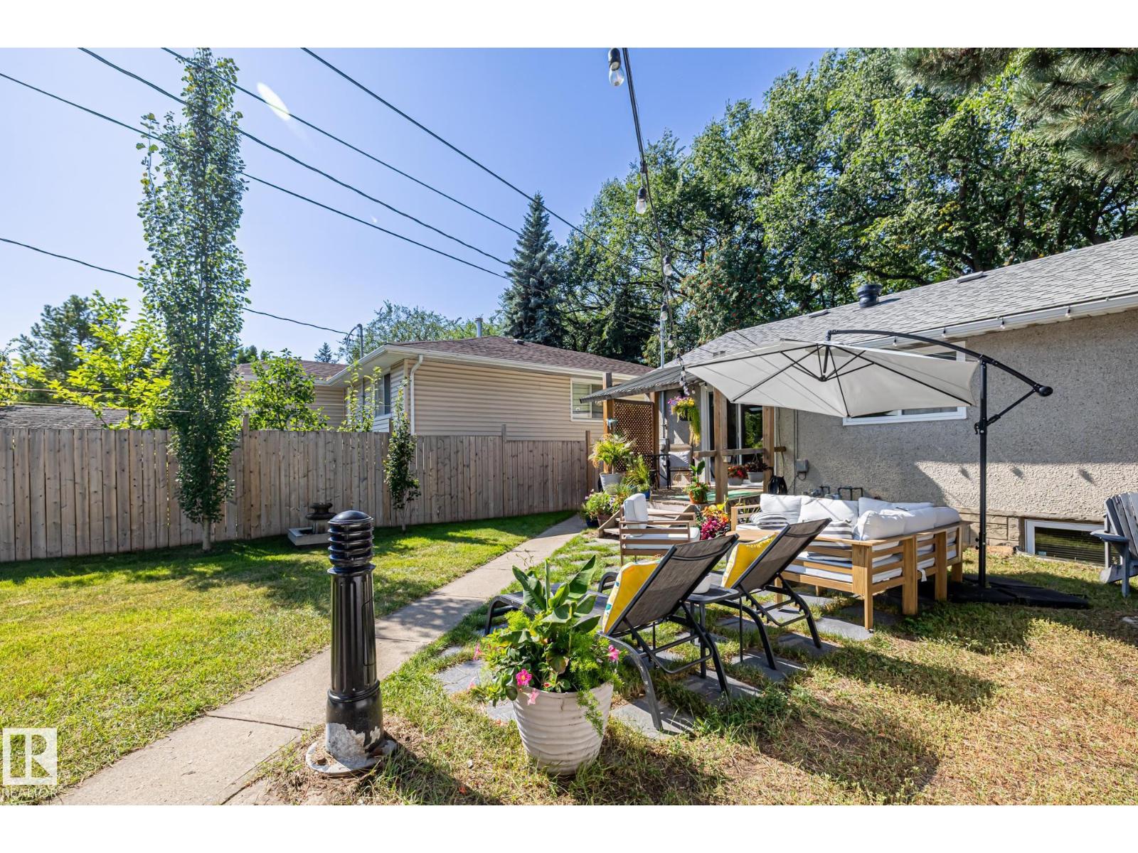 Photo 39 of 12127 61 St Nw, Edmonton AB