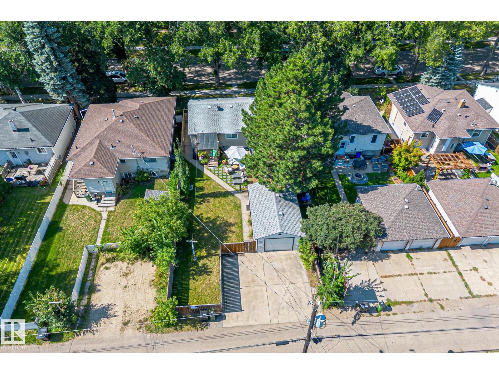 Photo 48 of 12127 61 St Nw, Edmonton AB