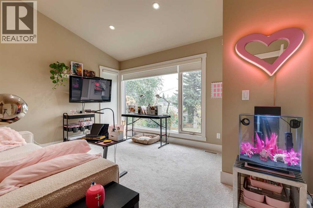Photo 22 of 1940 27 Avenue Sw, Calgary AB