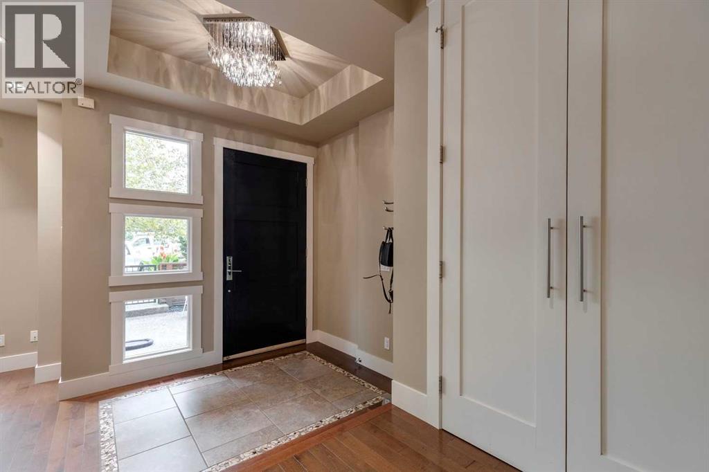 Photo 4 of 1940 27 Avenue Sw, Calgary AB