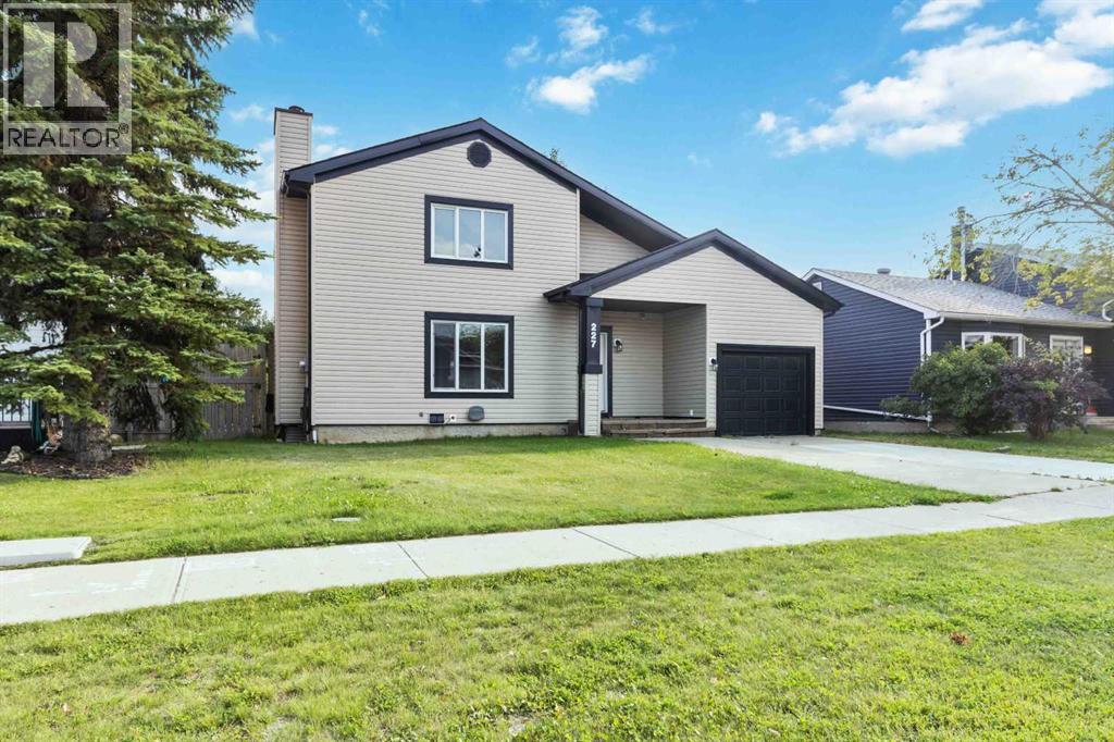 Photo 1 of 227 Dickins Drive, Fort Mcmurray AB