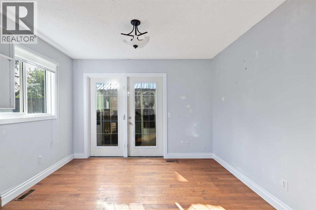 Photo 11 of 227 Dickins Drive, Fort Mcmurray AB