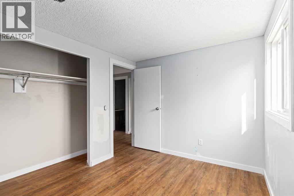 Photo 20 of 227 Dickins Drive, Fort Mcmurray AB