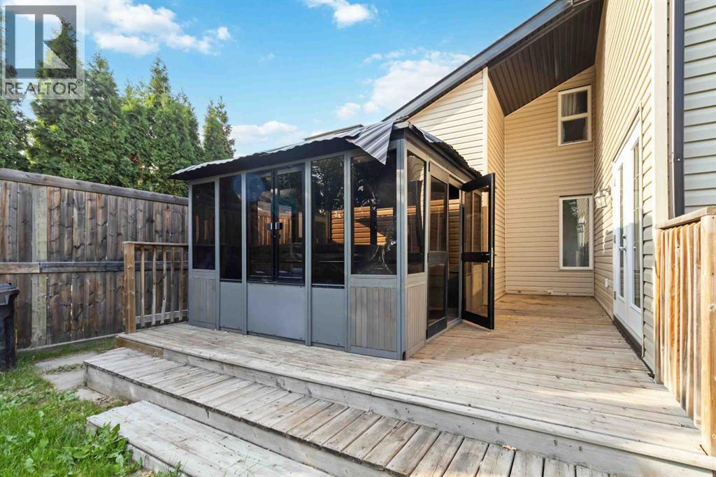 Photo 25 of 227 Dickins Drive, Fort Mcmurray AB
