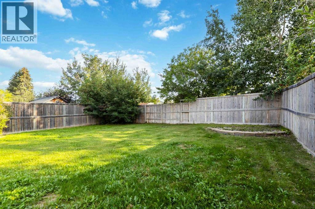 Photo 26 of 227 Dickins Drive, Fort Mcmurray AB