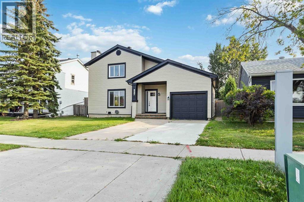 Photo 29 of 227 Dickins Drive, Fort Mcmurray AB