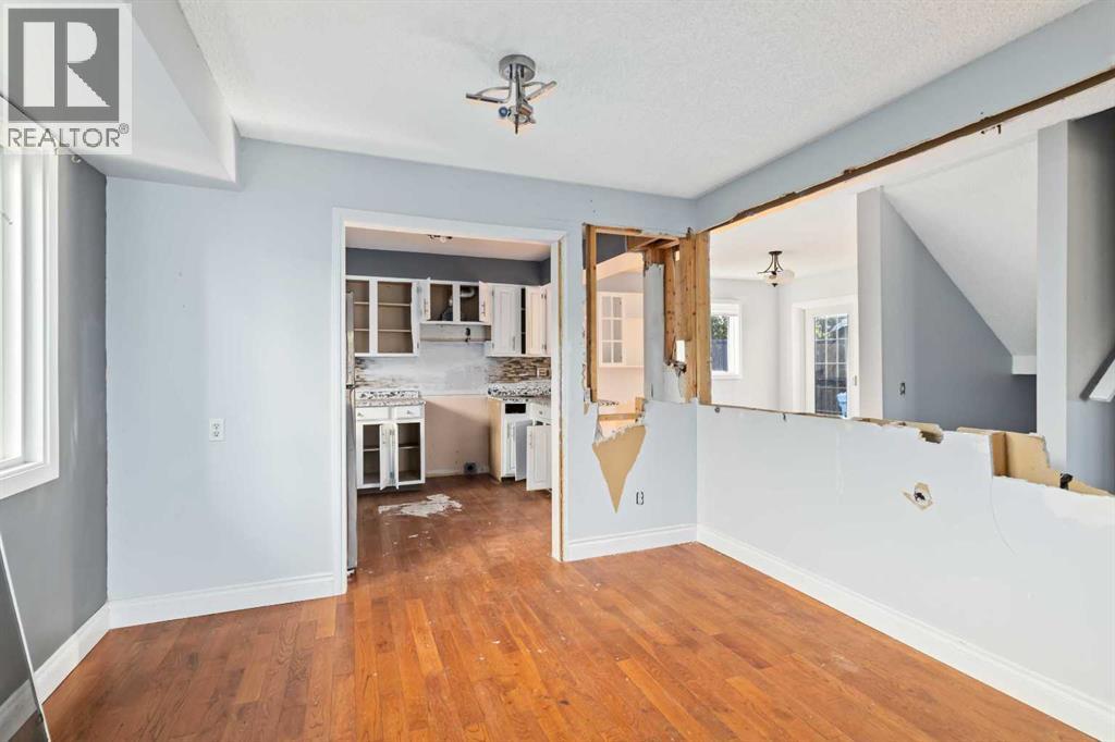 Photo 7 of 227 Dickins Drive, Fort Mcmurray AB