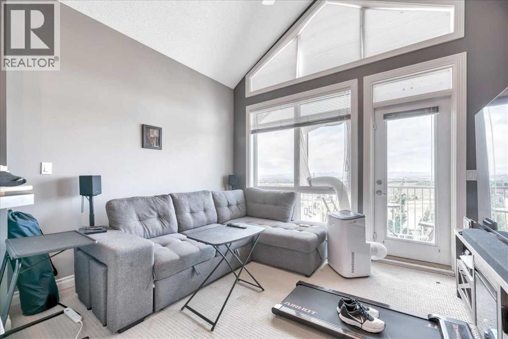 Photo 4 of 8 108 Rockyledge View Nw, Calgary AB