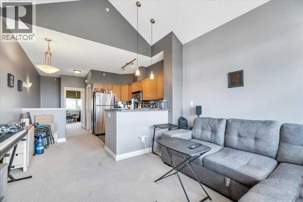 Photo 6 of 8 108 Rockyledge View Nw, Calgary AB