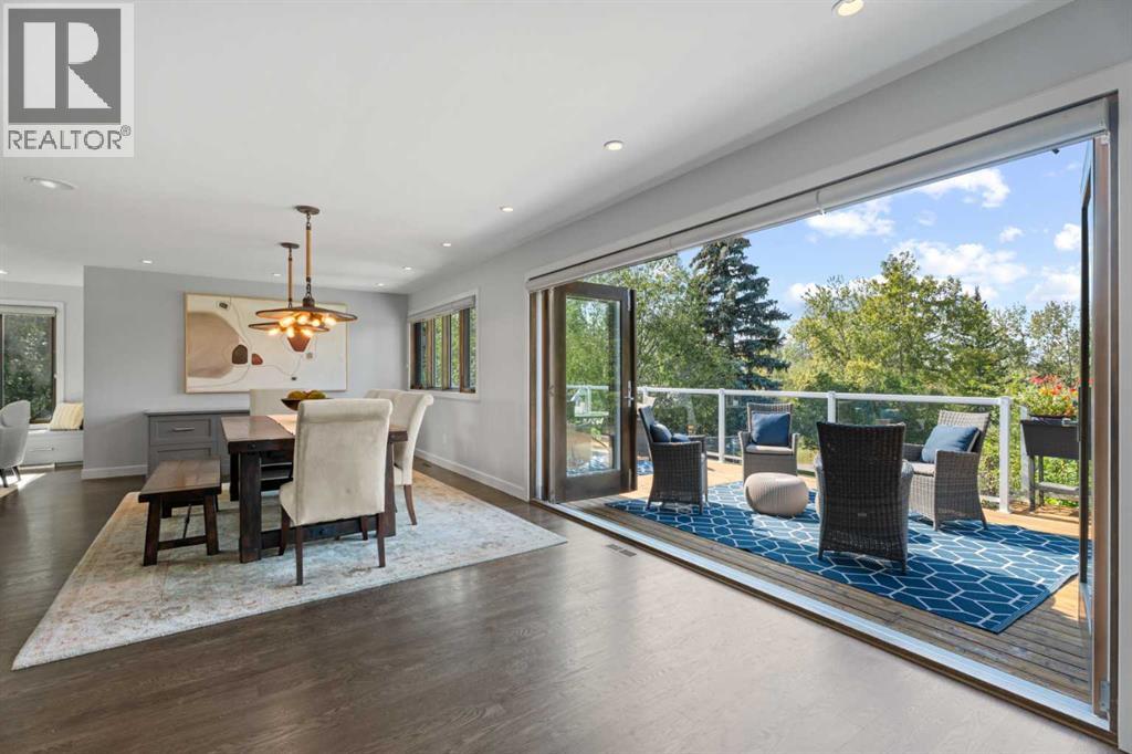 Photo 10 of 5444 Varsity Drive Nw, Calgary AB