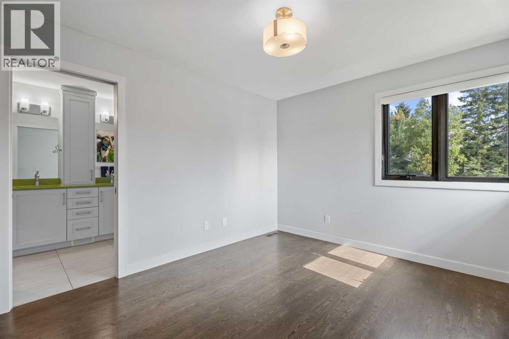 Photo 30 of 5444 Varsity Drive Nw, Calgary AB