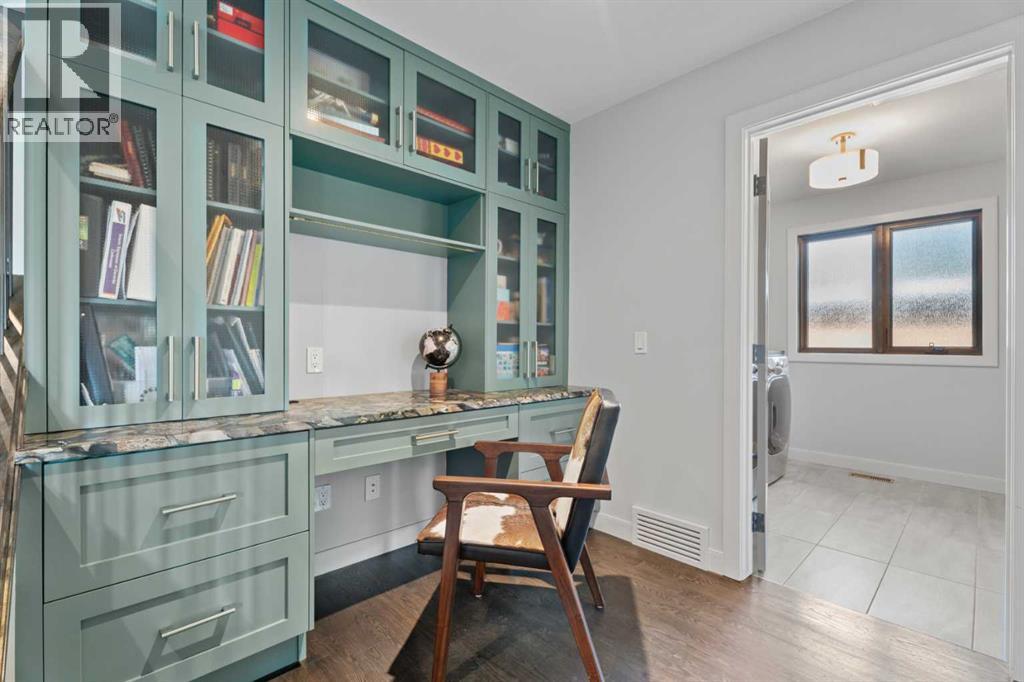 Photo 20 of 5444 Varsity Drive Nw, Calgary AB