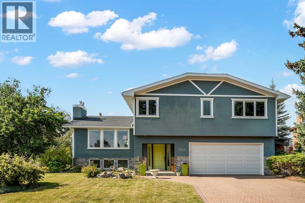 Photo 1 of 5444 Varsity Drive Nw, Calgary AB