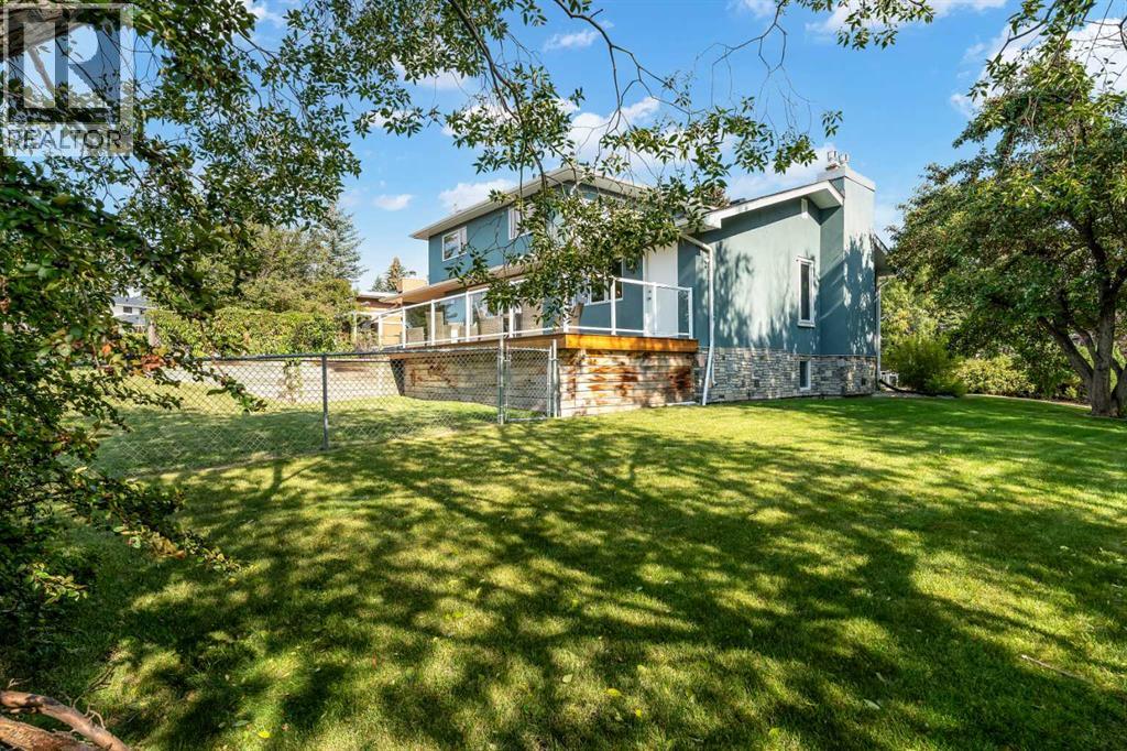 Photo 45 of 5444 Varsity Drive Nw, Calgary AB