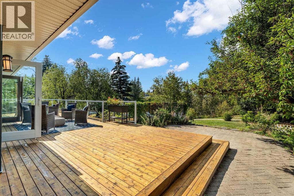 Photo 42 of 5444 Varsity Drive Nw, Calgary AB