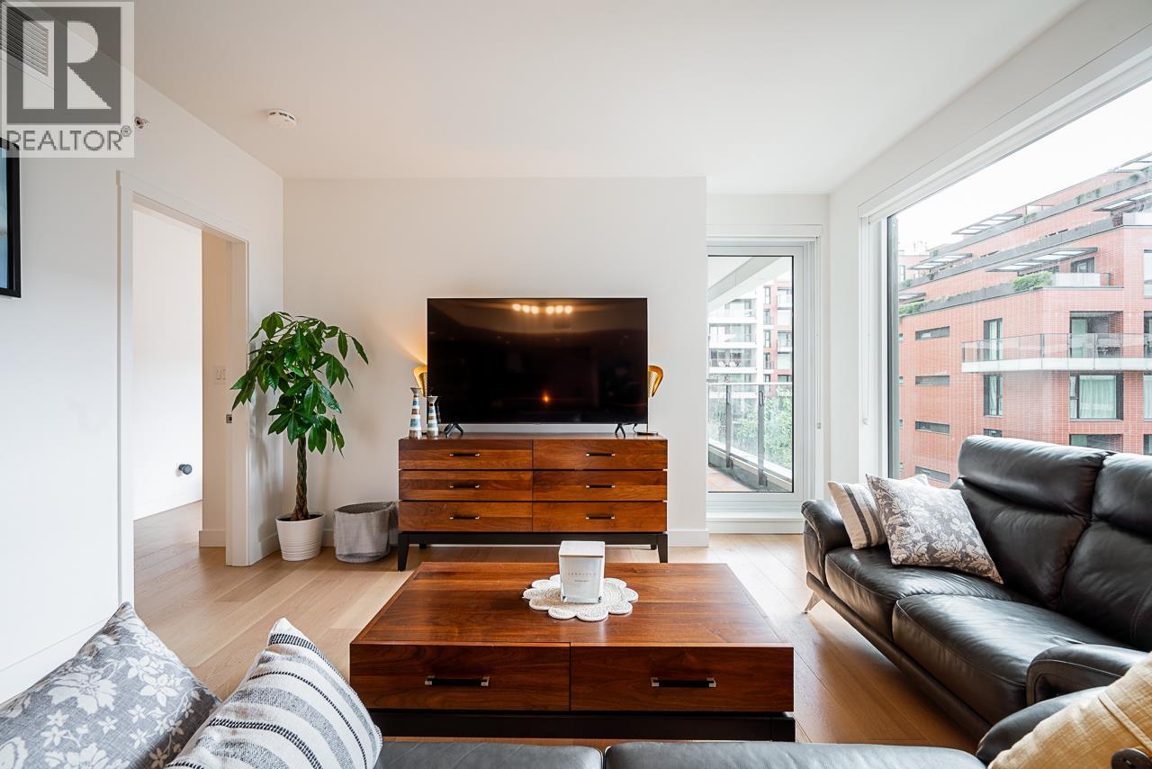 Photo 12 of 501 7228 Adera Street, Vancouver BC
