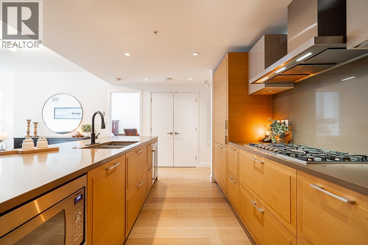 Photo 5 of 501 7228 Adera Street, Vancouver BC