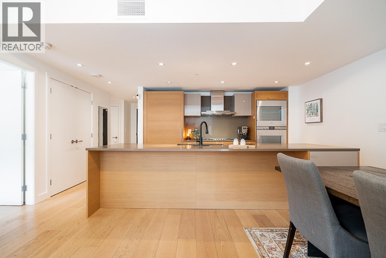 Photo 8 of 501 7228 Adera Street, Vancouver BC