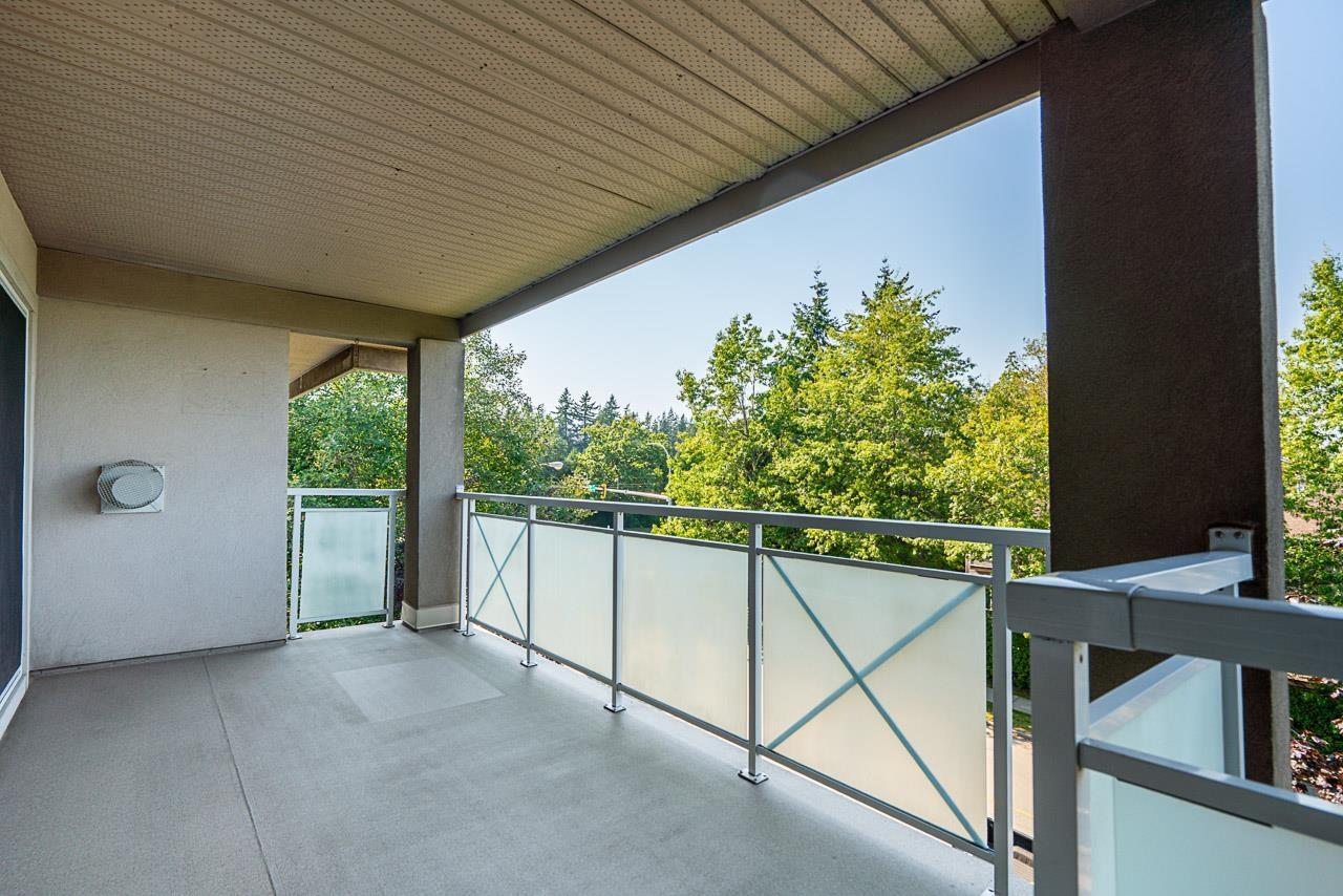 Photo 22 of 401 15130 29 A Avenue, Surrey BC