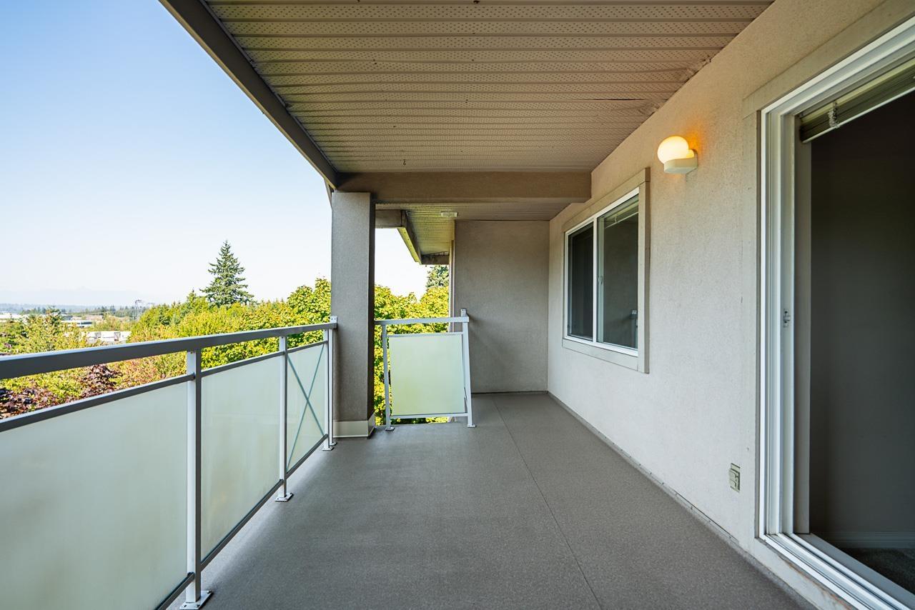 Photo 23 of 401 15130 29 A Avenue, Surrey BC