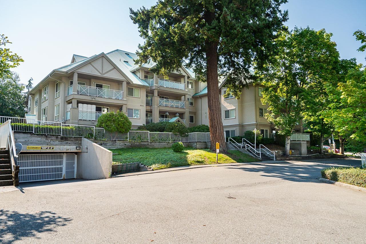 Photo 29 of 401 15130 29 A Avenue, Surrey BC