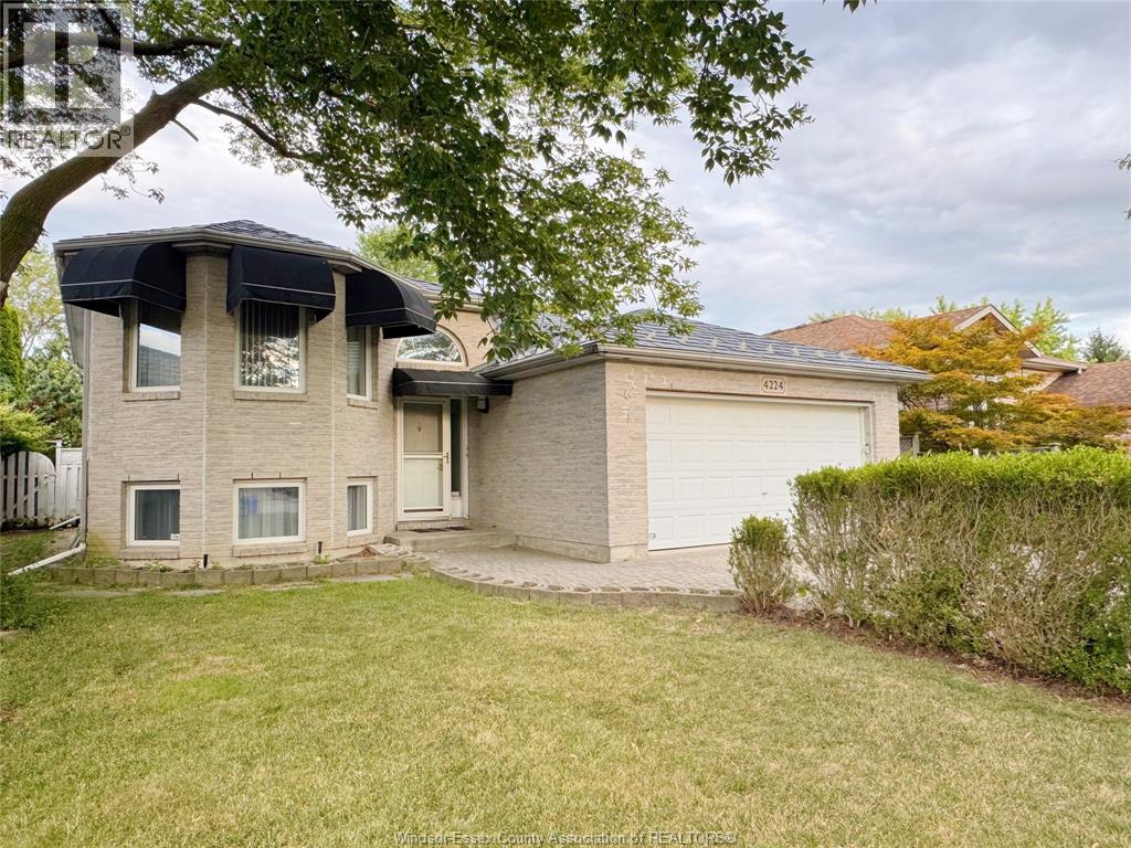 Photo 2 of 4224 Northwood Lakes Drive, Windsor ON