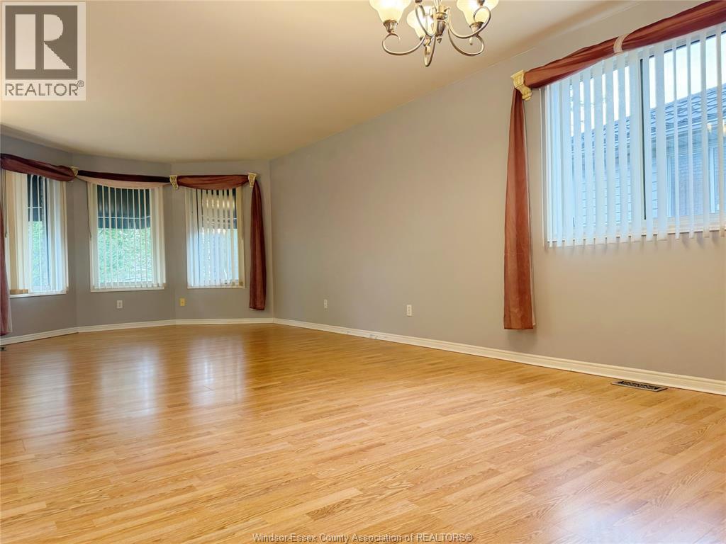 Photo 4 of 4224 Northwood Lakes Drive, Windsor ON