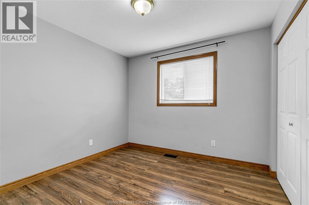Photo 15 of 854 Silverdale Drive, Windsor ON