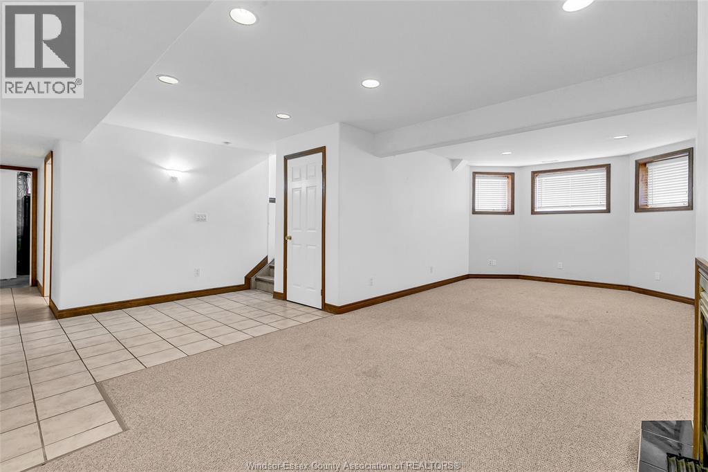 Photo 22 of 854 Silverdale Drive, Windsor ON