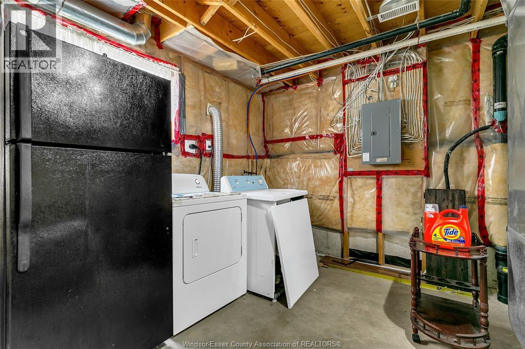 Photo 26 of 854 Silverdale Drive, Windsor ON