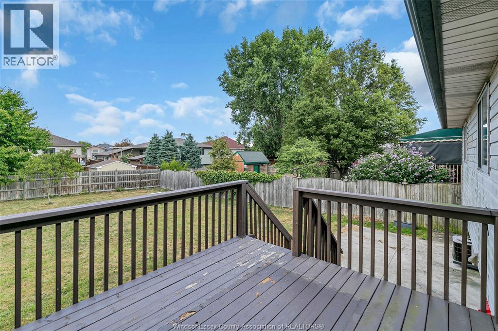 Photo 30 of 854 Silverdale Drive, Windsor ON