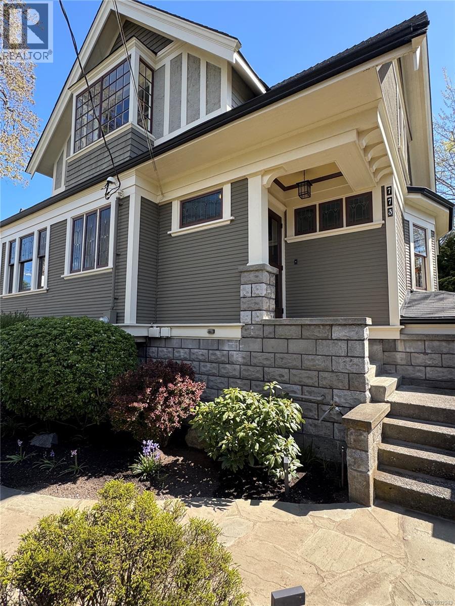  773 Island Road, Oak Bay