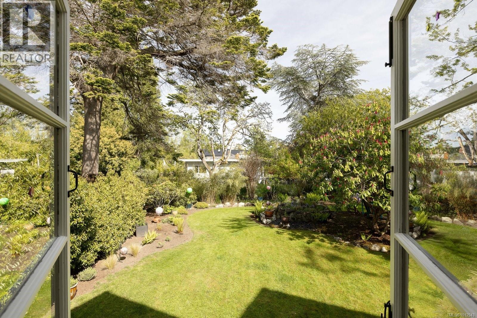  773 Island Road, Oak Bay