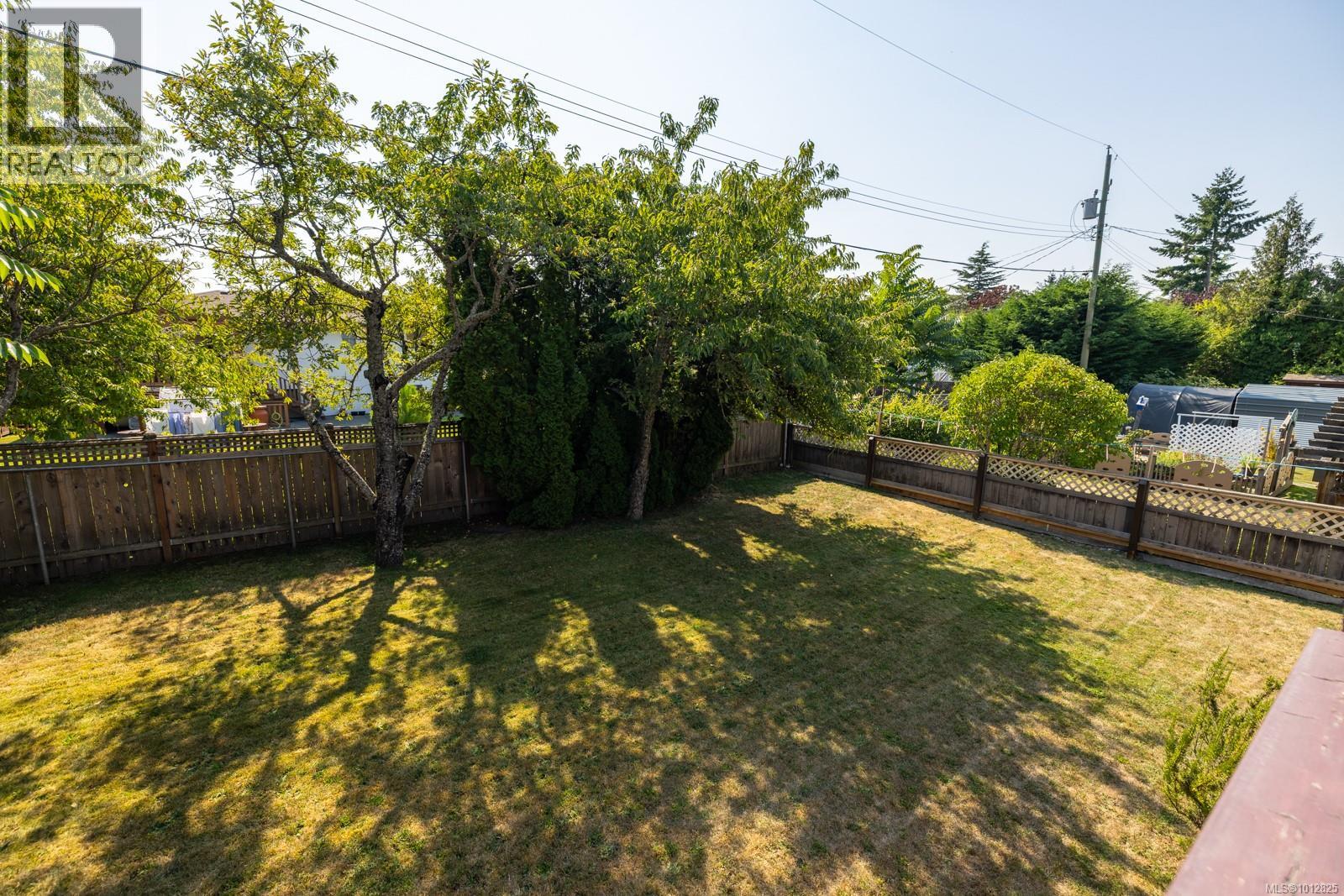 Photo 14 of 1665 Blair Ave, Saanich BC
